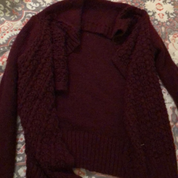 Maroon and cardigan from American eagle - Picture 1 of 4